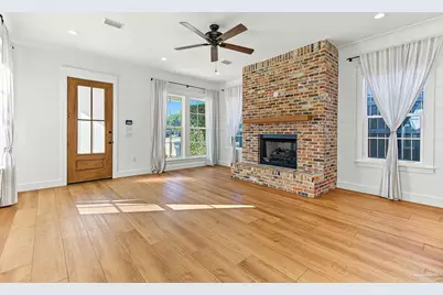 1206 E Fisher St, Pensacola, FL 32503 - Photo 5