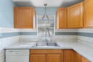 6430 W 9 Mile Rd, Pensacola, FL 32526 - Photo 7