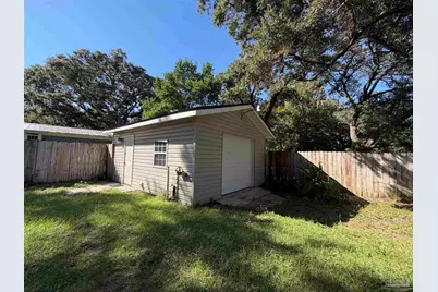 53 W Carver Dr, Pensacola, FL 32507 - Photo 3