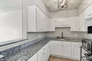 208 Topaz Ave, Pensacola, FL 32505 - Photo 11