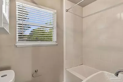 208 Topaz Ave, Pensacola, FL 32505 - Photo 23