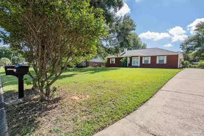 1009 Rachel Cir, Cantonment, FL 32533 - Photo 1