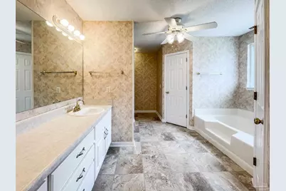 2533 Jibe Dr, Pensacola, FL 32507 - Photo 11