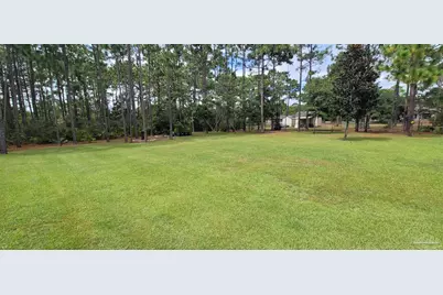 8962 Deer Ln, Navarre, FL 32566 - Photo 3
