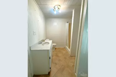 4 Marine Dr, Pensacola, FL 32507 - Photo 9