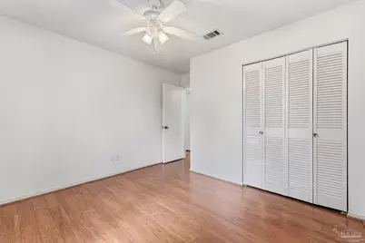 6425 Mariana Dr, Pensacola, FL 32504 - Photo 9