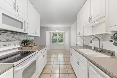 6425 Mariana Dr, Pensacola, FL 32504 - Photo 27