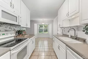 6425 Mariana Dr, Pensacola, FL 32504 - Photo 27