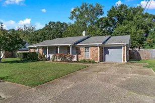 6425 Mariana Dr, Pensacola, FL 32504 - Photo 3