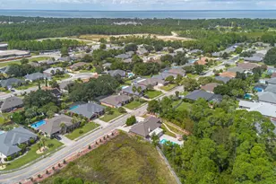 1570 Woodlawn Way, Gulf Breeze, FL 32563 - Photo 57
