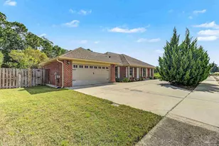 1570 Woodlawn Way, Gulf Breeze, FL 32563 - Photo 5