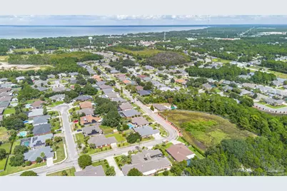 1570 Woodlawn Way, Gulf Breeze, FL 32563 - Photo 65