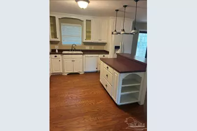 222 W Avery St, Pensacola, FL 32501 - Photo 9