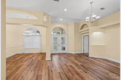 4100 Bamboo Dr, Pensacola, FL 32526 - Photo 5