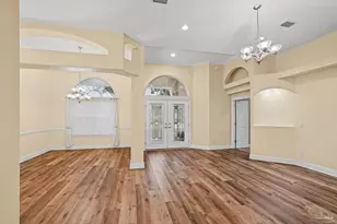 4100 Bamboo Dr, Pensacola, FL 32526 - Photo 5
