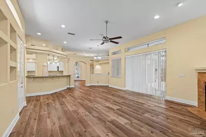 4100 Bamboo Dr, Pensacola, FL 32526 - Photo 11
