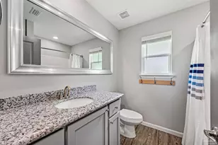 5622 Riviera Dr, Milton, FL 32583 - Photo 13