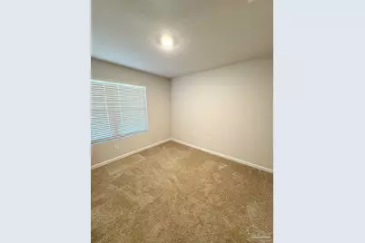 6311 Burrow Ln, Pensacola, FL 32526 - Photo 9