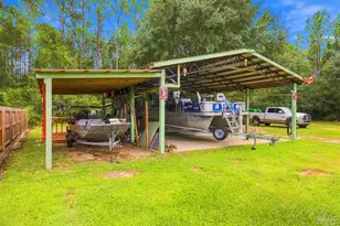9915 Nichols Lake Rd, Milton, FL 32583 - Photo 51