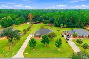 9915 Nichols Lake Rd, Milton, FL 32583 - Photo 1