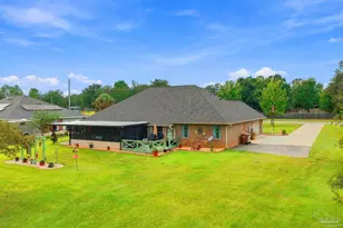 9915 Nichols Lake Rd, Milton, FL 32583 - Photo 13