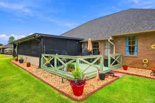 9915 Nichols Lake Rd, Milton, FL 32583 - Photo 11