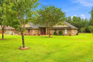 9915 Nichols Lake Rd, Milton, FL 32583 - Photo 9