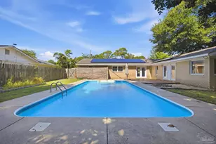 5570 Peachtree Ct, Pensacola, FL 32504 - Photo 3