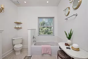 5450 N Shore Rd, Pensacola, FL 32507 - Photo 23