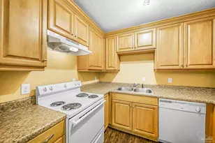 7071 Lake Joanne Dr, Pensacola, FL 32506 - Photo 11