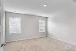 3889 James Stovall St, Pensacola, FL 32526 - Photo 9