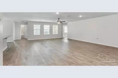 3889 James Stovall St, Pensacola, FL 32526 - Photo 3