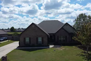 937 Aberdeen Dr, Cantonment, FL 32533 - Photo 3