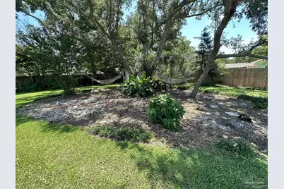1406 Rancho Villa Dr, Gulf Breeze, FL 32563 - Photo 17