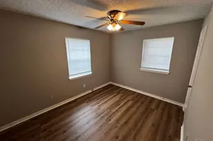 4240 Del Almirante Cir, Pace, FL 32571 - Photo 11
