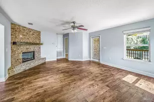 6052 Whisper Creek Boulevard, Milton, FL 32570 - Photo 11