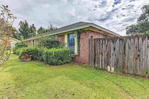 1085 Farmington, Pensacola, FL 32504 - Photo 51