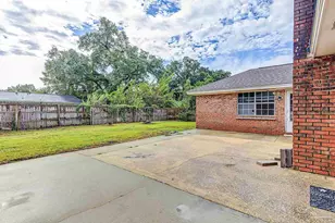 1085 Farmington, Pensacola, FL 32504 - Photo 43