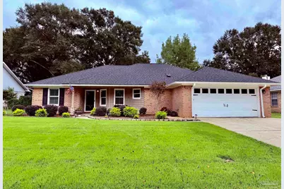 2516 Southern Oaks Dr, Cantonment, FL 32533 - Photo 1