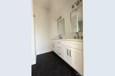 1150 W Intendencia St, Pensacola, FL 32502 - Photo 13