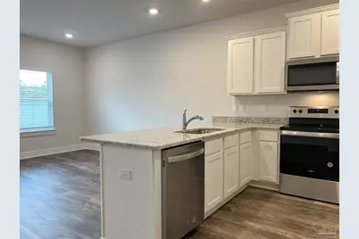 1631 Iroquois Ct, Pensacola, FL 32534 - Photo 7