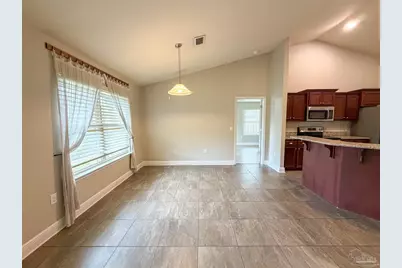 5680 Tucker Cir, Pace, FL 32571 - Photo 5