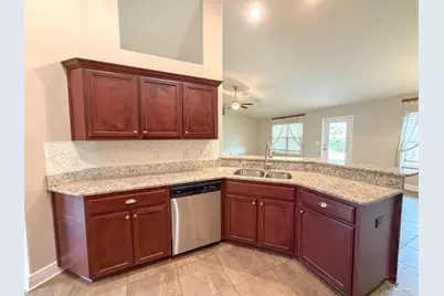 5680 Tucker Cir, Pace, FL 32571 - Photo 7