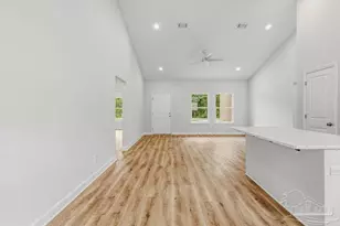 8045 Price St, Pensacola, FL 32534 - Photo 13