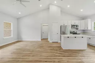 8045 Price St, Pensacola, FL 32534 - Photo 9