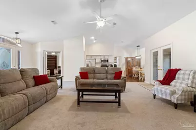 5024 Chandelle Dr, Pensacola, FL 32507 - Photo 9