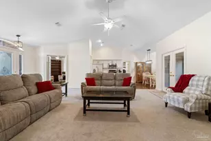 5024 Chandelle Dr, Pensacola, FL 32507 - Photo 9
