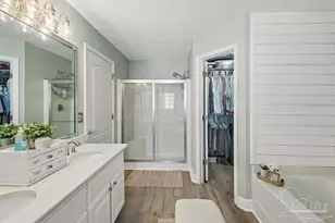 4220 Lancaster Gate Dr, Pace, FL 32571 - Photo 19