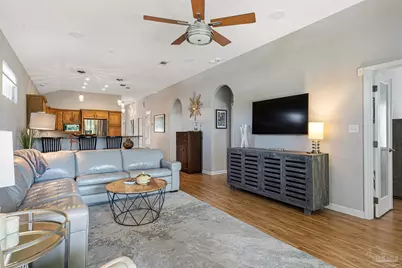 1207 E Hatton St, Pensacola, FL 32503 - Photo 15
