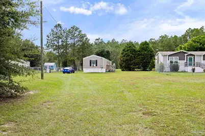 4619 Thoroughbred Dr, Milton, FL 32583 - Photo 3